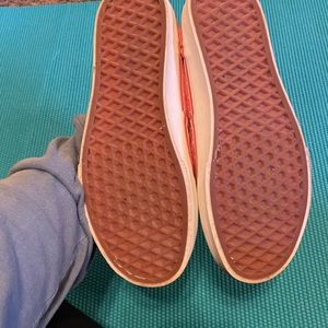 Size 8, salmon polka dot Vans